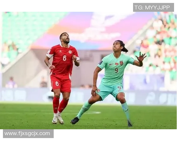 杭州篮球队逆袭之路揭秘精英赛特别报道展现团队拼搏精神与战术智慧 杭州篮球队逆袭之路揭秘精英赛特别报道展现团队拼搏精神与战术智慧