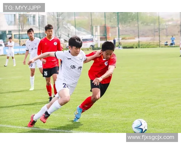 没有对象的足球明星们的单身生活与职业生涯的精彩瞬间