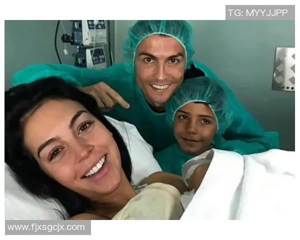 足球明星与保姆的浪漫爱情故事揭晓背后的真相与幸福生活