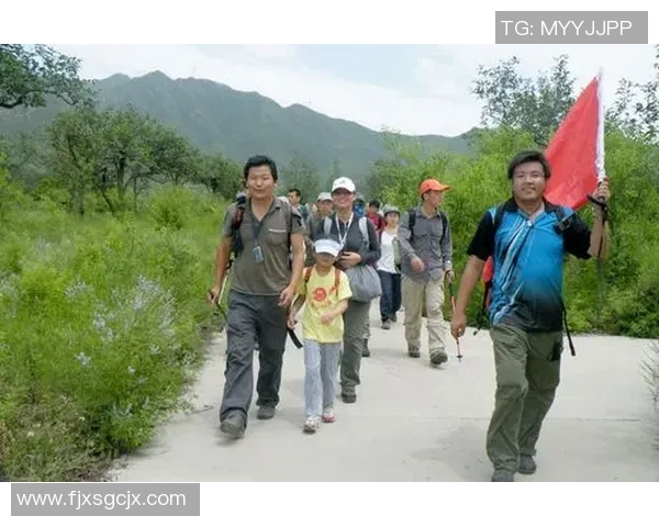 足球明星绿色发型男的时尚魅力与个性表达探索之旅 足球明星绿色发型男的时尚魅力与个性表达探索之旅