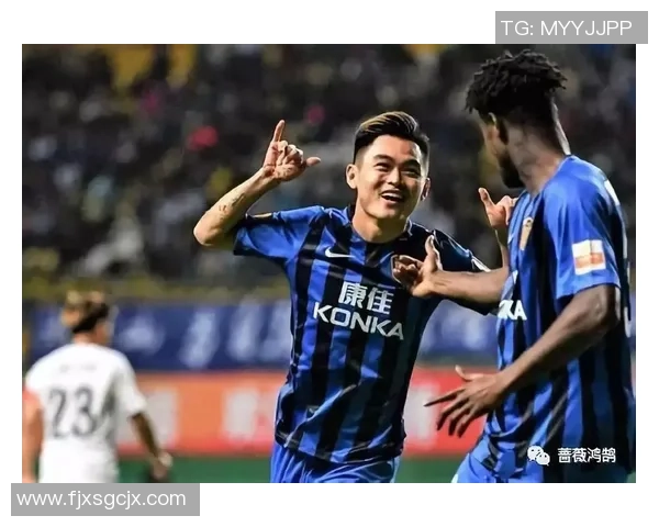 那些足球明星在赛场上的惊人瞬间与意外时刻揭秘 那些足球明星在赛场上的惊人瞬间与意外时刻揭秘